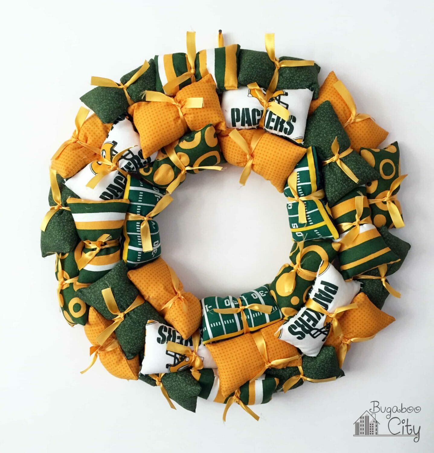 DIY Sports Team Pillow Wreath