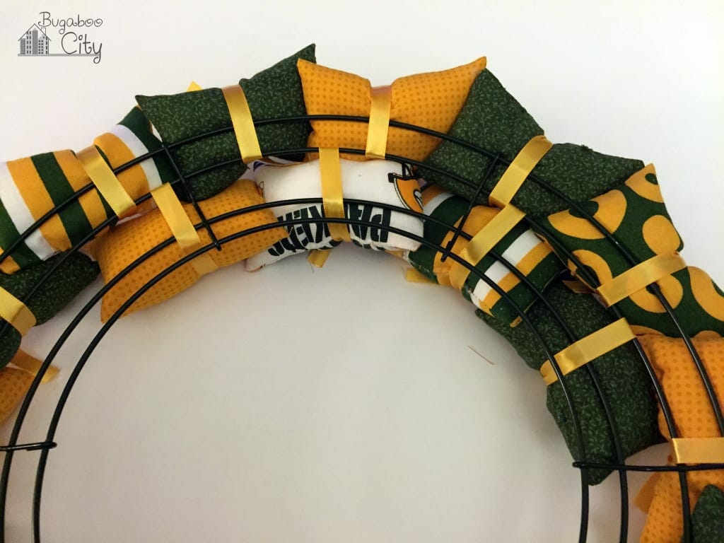 DIY Sports Team Pillow Wreath Crafting Cheerfully