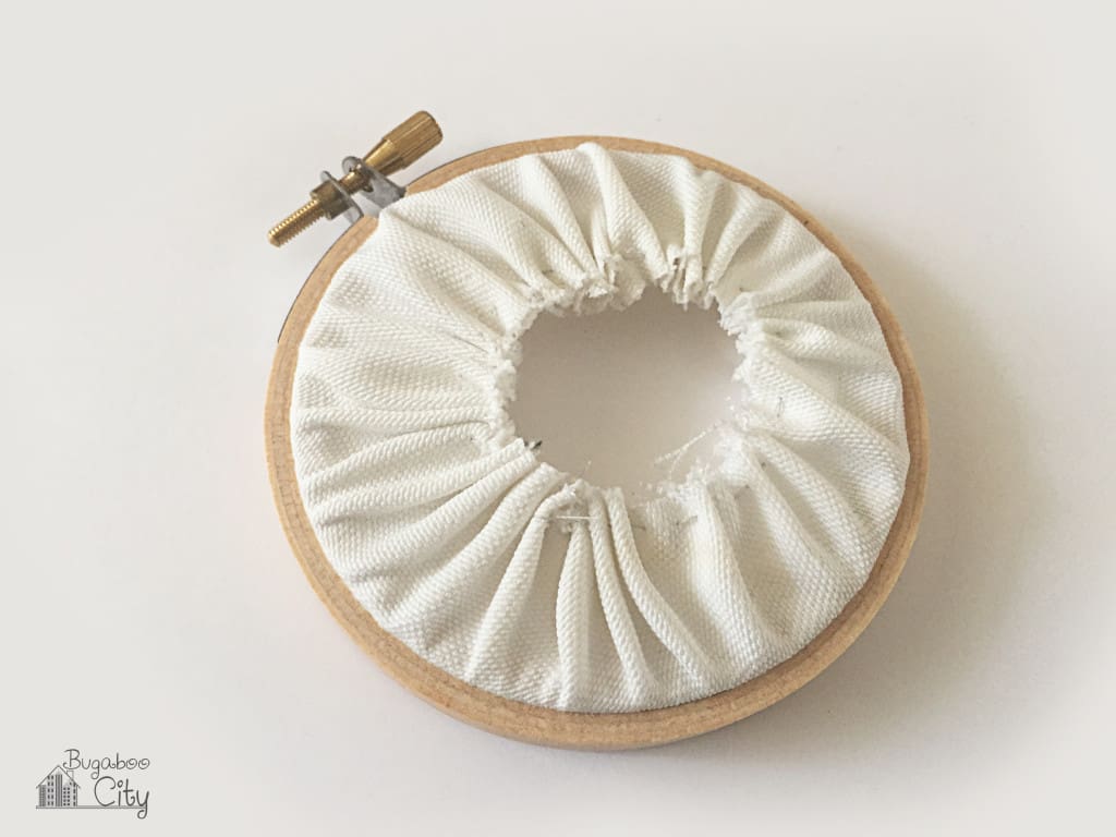 DIY Embroidery Hoop Photo Ornament 