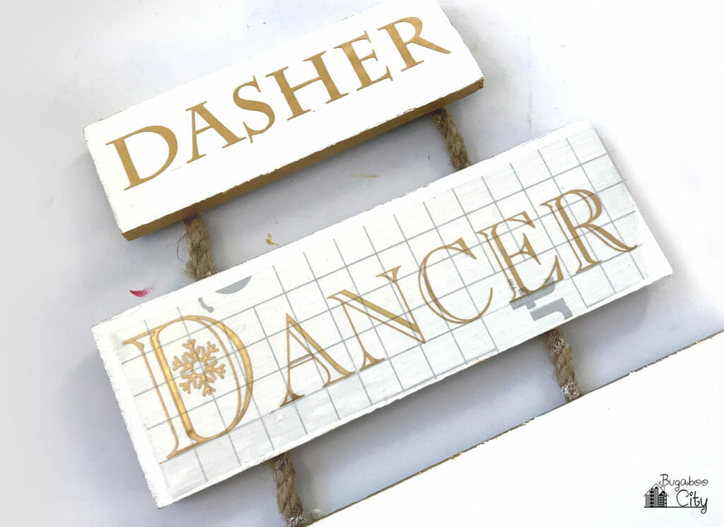 DIY Reindeer Holiday Sign with Cricut Adhesive Foil