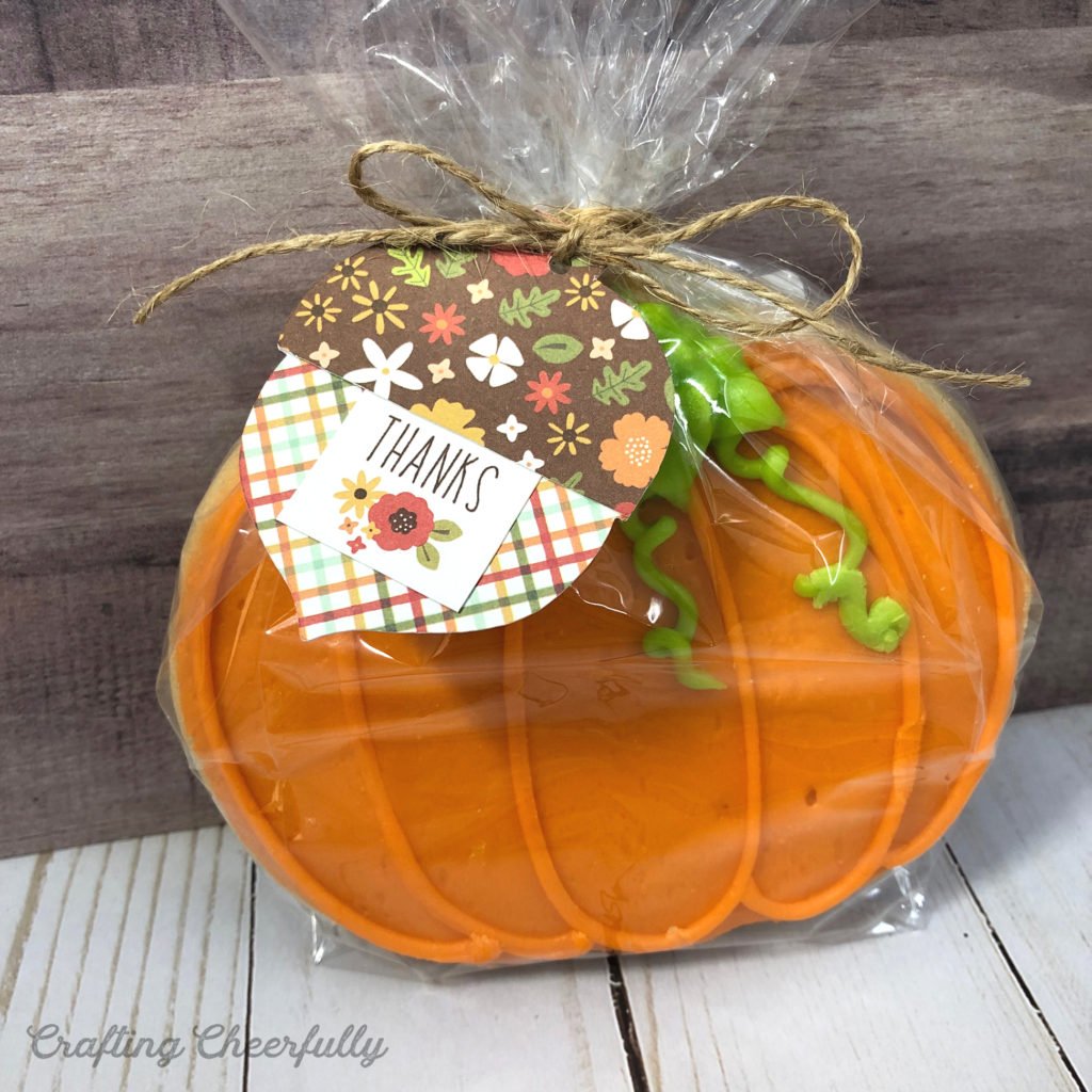DIY Autumn Acorn Gift Tags with Free Template and SVG Cut File