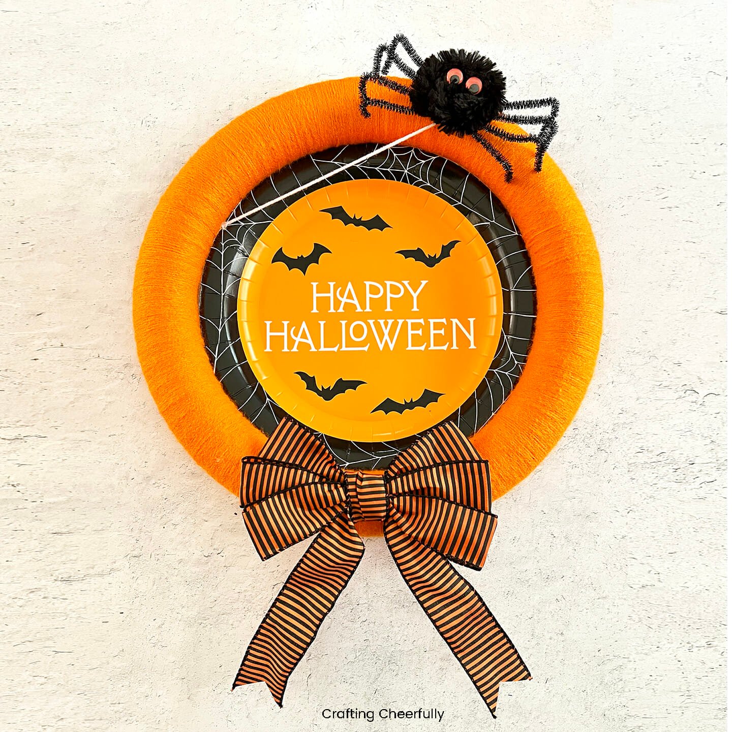 DIY Halloween Paper Plate Wreath