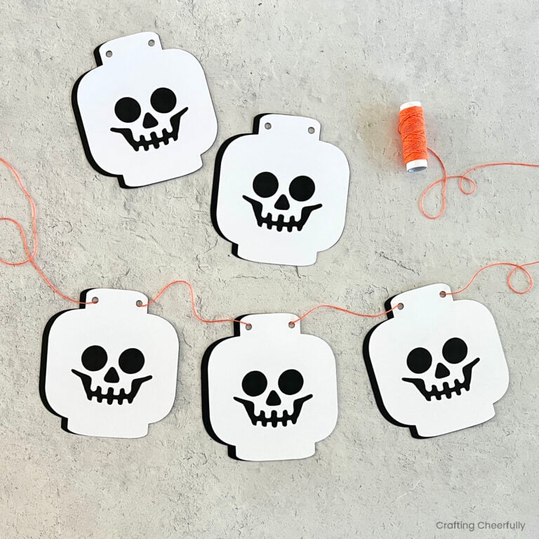 Lego skeleton paper banner for Halloween.